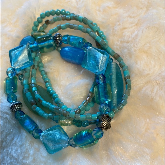 2 sets of 5 Beautiful Stretch bracelets !!! Black & Turquoise!! - Picture 3 of 8